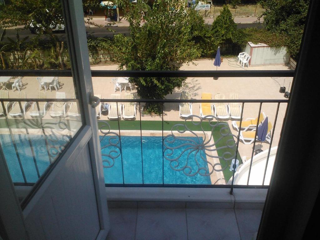 Gonul Palace Hotel Бельдиби Экстерьер фото